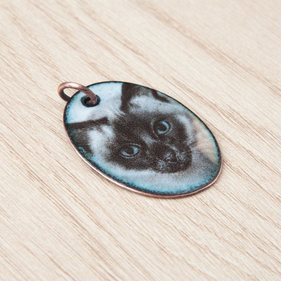 Handmade Copper Enamel Siamese Kitty Cat Pendant Handcrafted Jewelry 1.375" x 1" - Picture 6 of 7